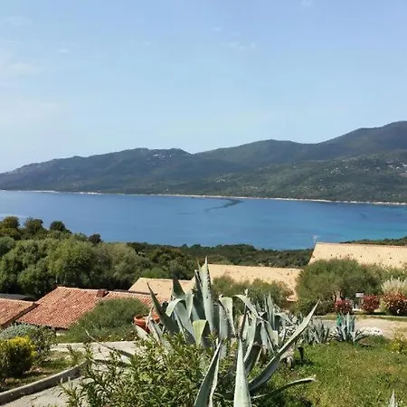 Casa vacanze Maison Alba Rossa Di Ferro *